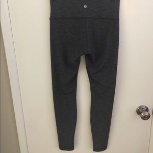 Lululemon Wunder Under leggings, Size 6, Like New